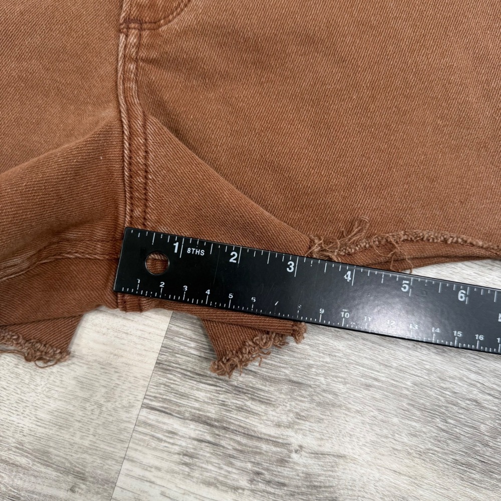 Hollister Brown Curvy Ultra High-Rise Mom Shorts Size 7 W28 Frayed Hem Stretch - Picture 4 of 6